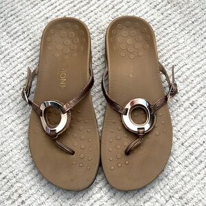 Vionic Rest Karina Sandal